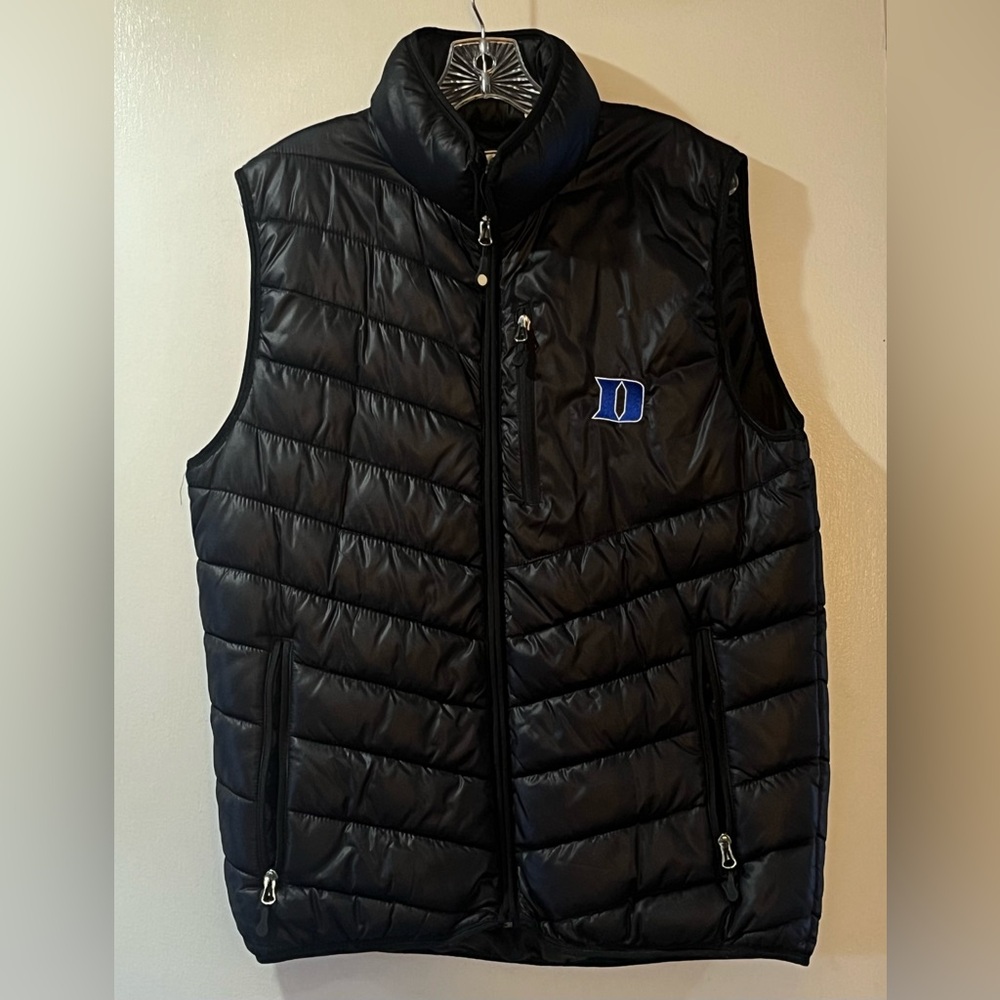 Clique Men’s Duke Puffer Vest Sz Medium.